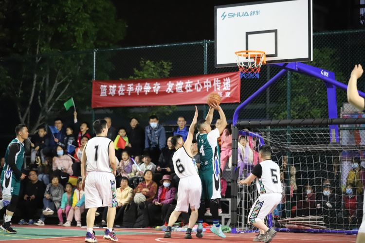 阵容相较于
