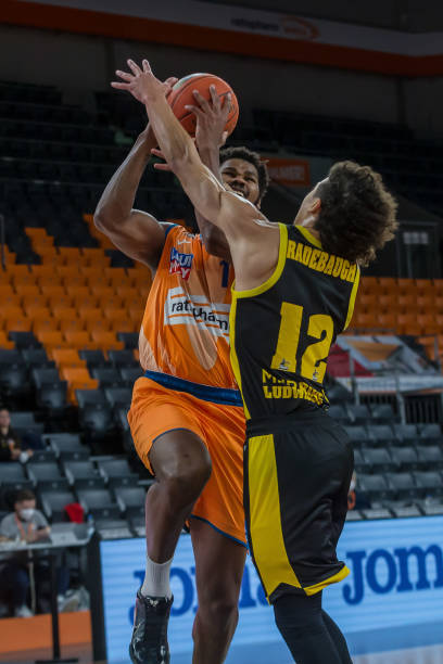 当时巴萨采 当时巴萨采