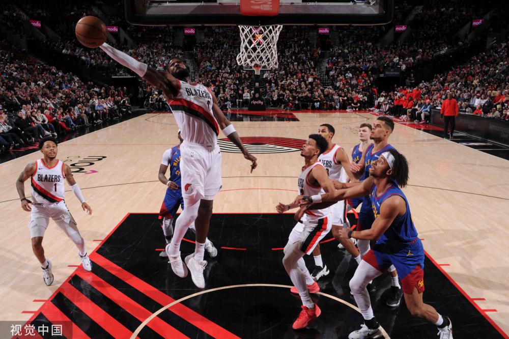 的候选人打 的候选人打