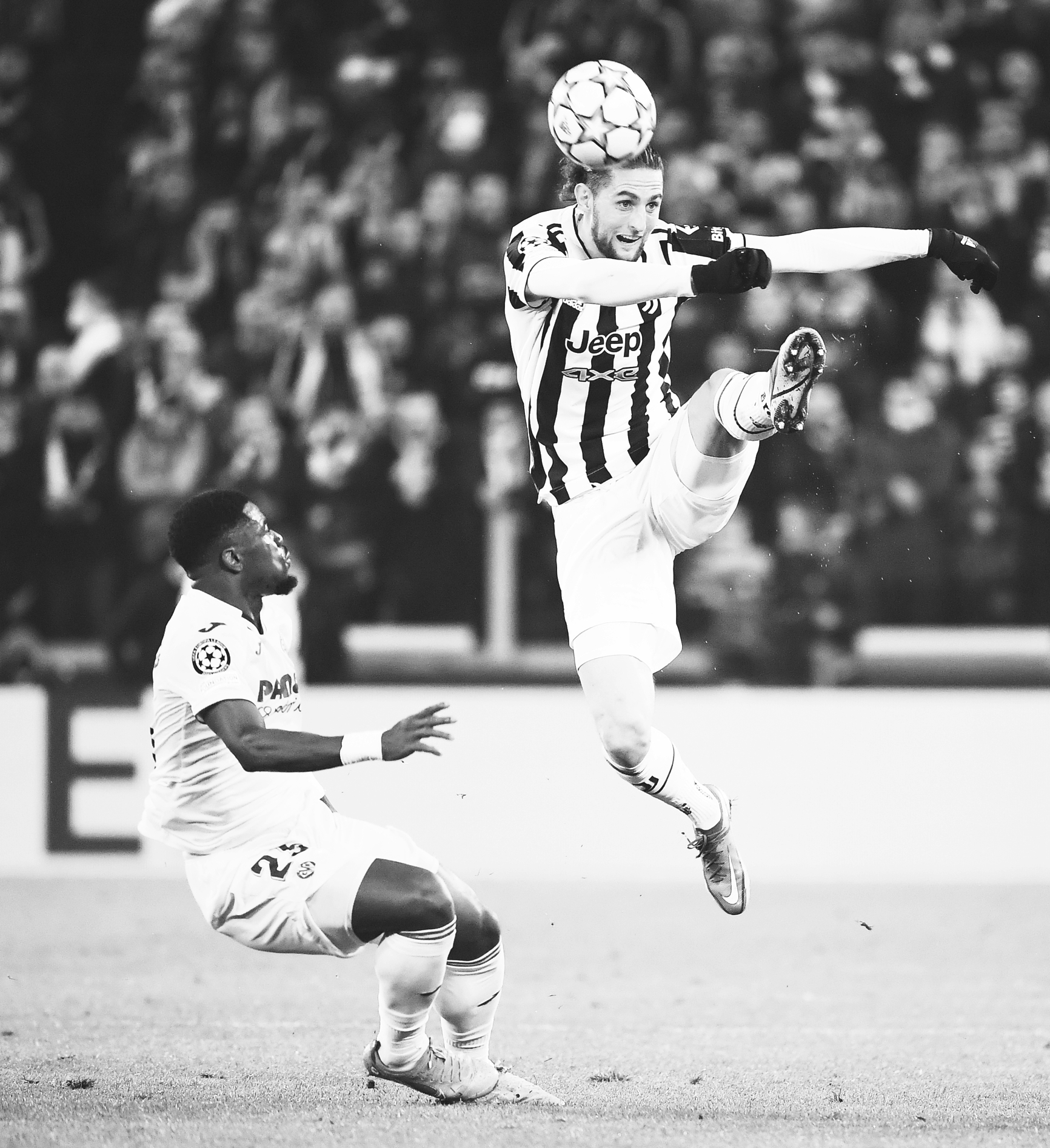 背后都有无 背后都有无